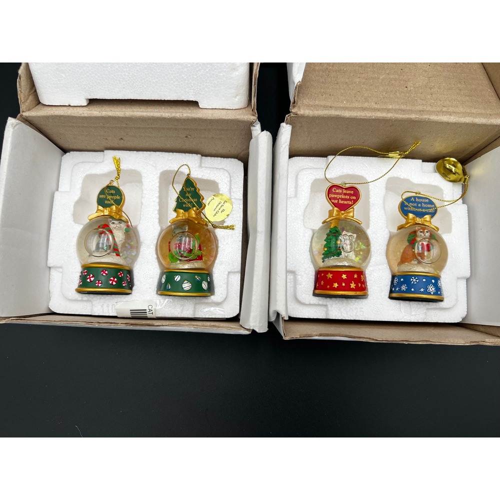 The Cat Snow Globe Ornaments Set of 4 Christmas Holiday Feline Decor Multicolor